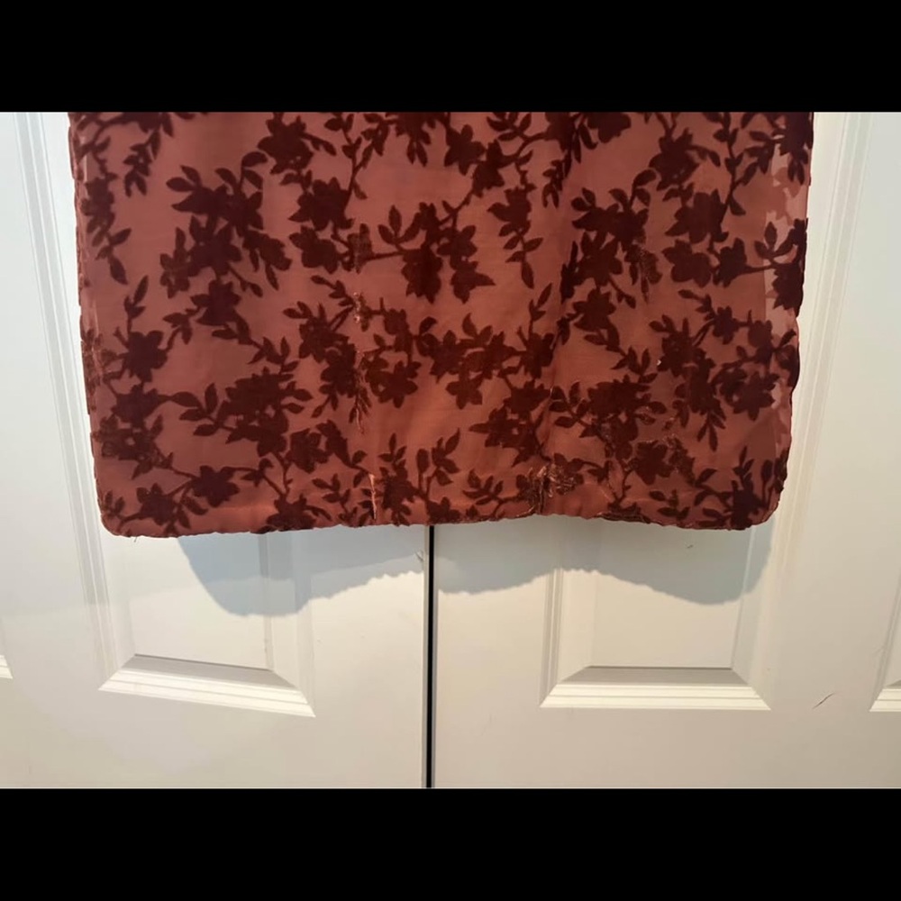Revery Velvet Floral Dress - Picture 6 of 7